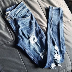 KanCan Ripped Skinny Jeans